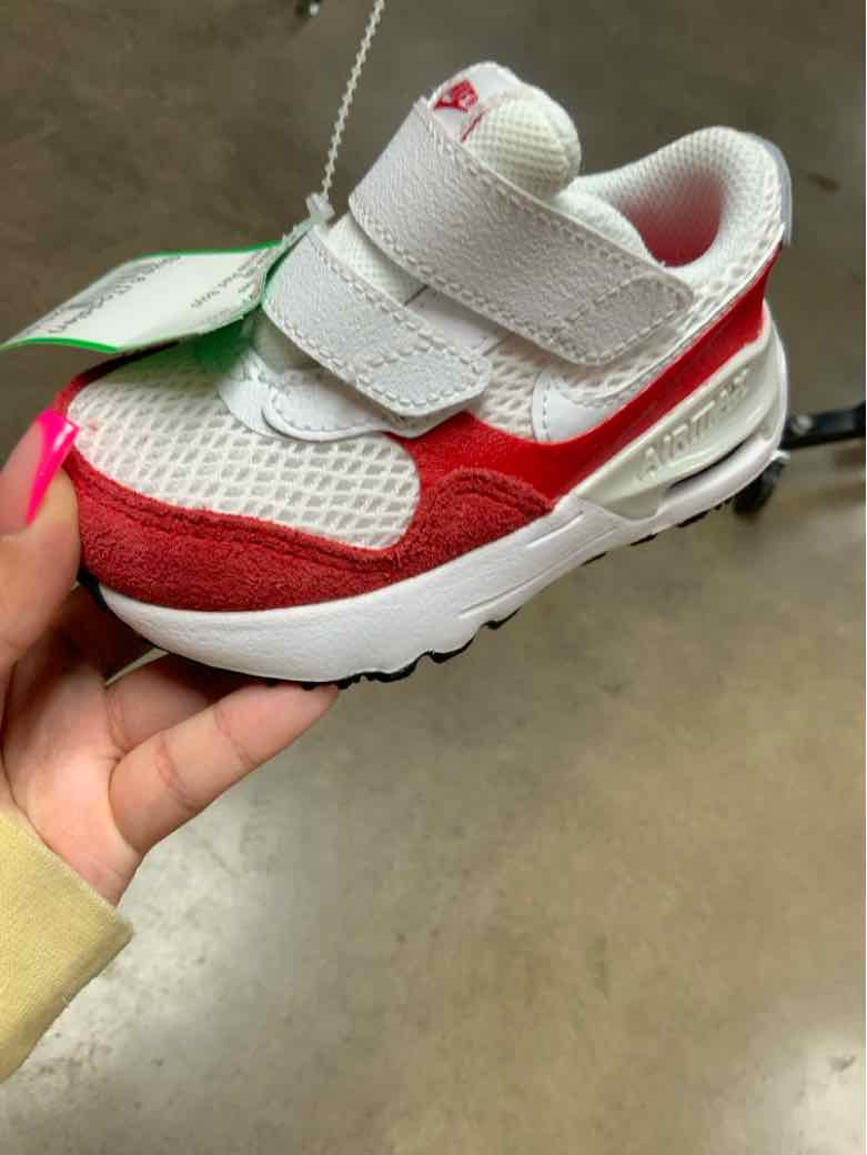 Nike (B) White Red Toddler Shoe Size 6 (Toddler) Boys Casual Shoes