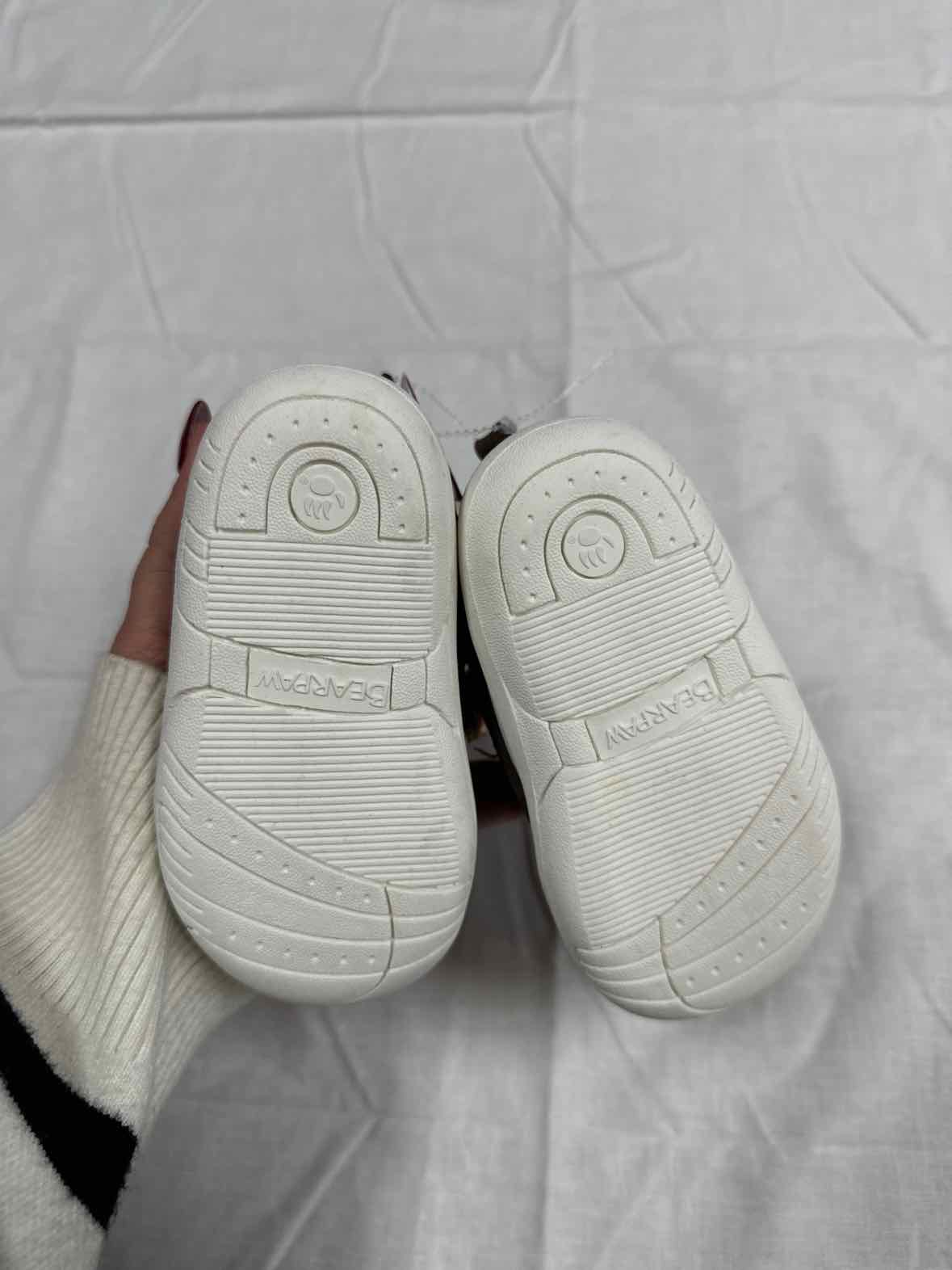 Bearpaw (AA) Brown Toddler Shoe Size 5 (Toddler) Boys Casual Shoes