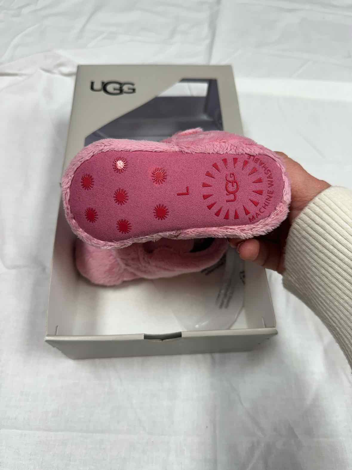 Ugg (AA) Pink Toddler Shoe Size 4.5 (Toddler) Girls Slippers
