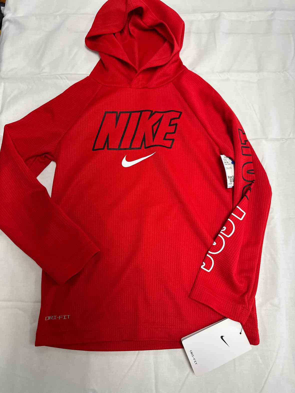 Nike (B) Red Youth Size 6 Boys LSTop