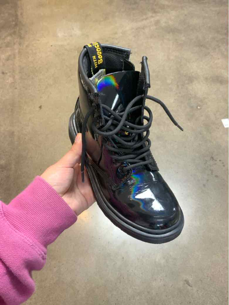 Dr. Martins (A) Black Youth Shoe Size 1 (Youth) FashionBoots