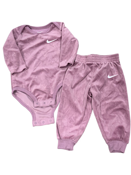 Nike (B) Purple Infant Size 9 MO Girls 2PC Casual