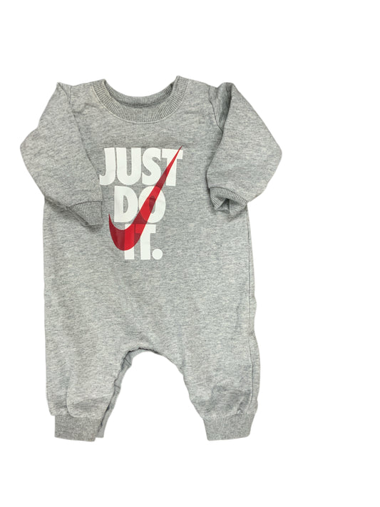 Nike (B) Gray Infant Size 3 MO Boys 1PC Casual