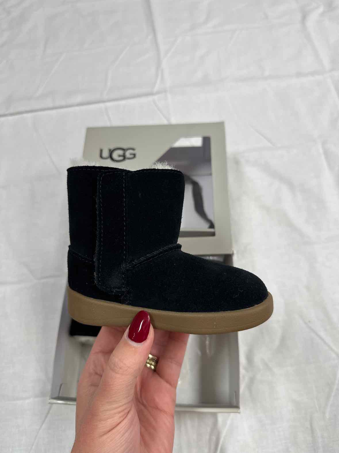 Ugg (AA) Black Toddler Shoe Size 4.5 (Toddler) Girls FashionBoots