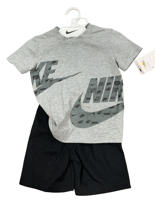 Nike (B) Gray Toddler Size 4 Boys 2PCCasual
