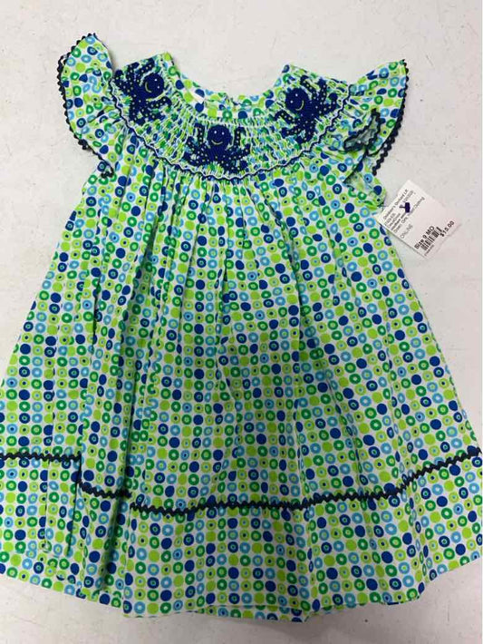 southern smocked Green Infant Size 9 MO Girls CasualDress