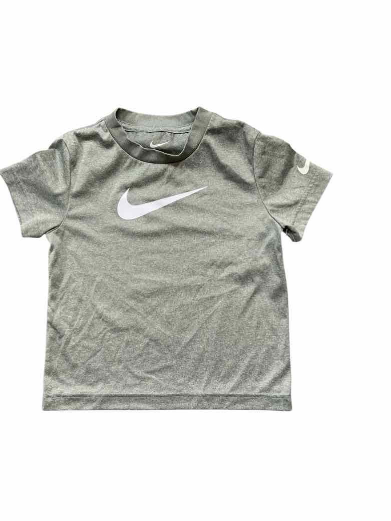 Nike (B) Gray Toddler Size 4 Boys SSTop
