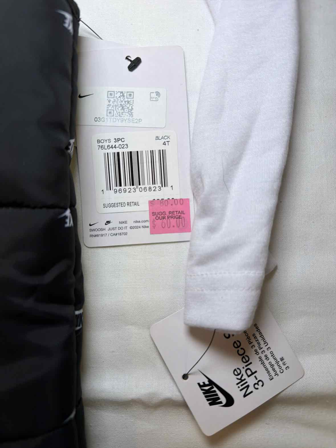 Nike (B) Black Toddler Size 4T Boys 3PCCasual