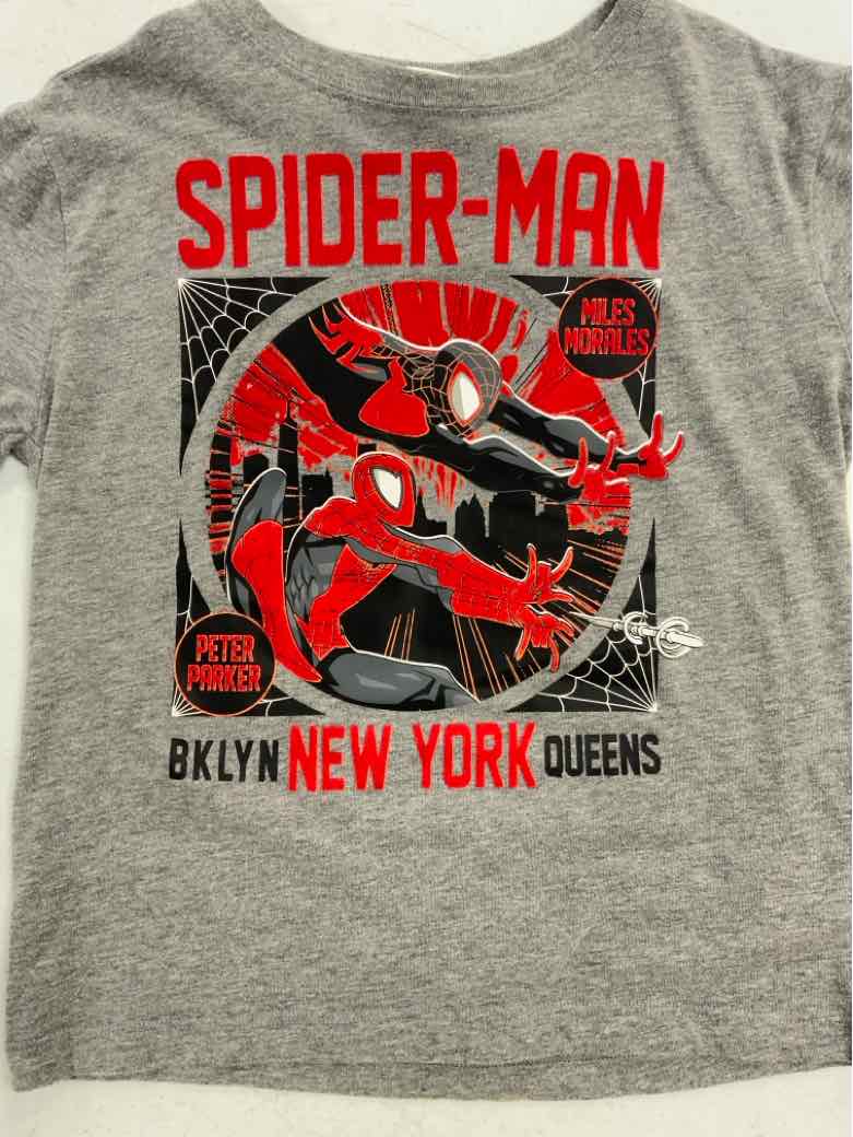 Marvel (D) Gray Youth Size 8 Boys SSTop