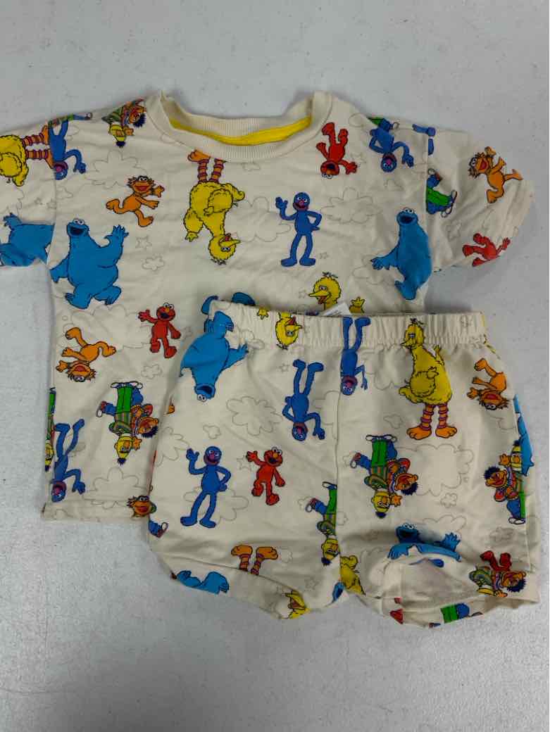 Sesame Street (D) Cream Infant Size 18 MO Boys 2PC Casual