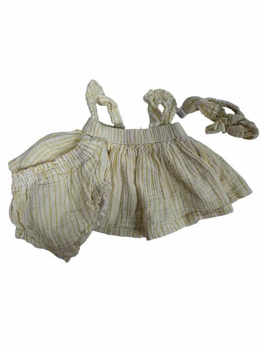 Baby Gap (B) Yellow Infant Size 3-6 MO Girls 2PC Casual