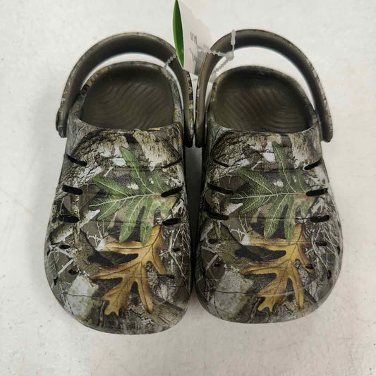 rugged shark Green Toddler Shoe Size 5 (Toddler) Boys Casual Shoes