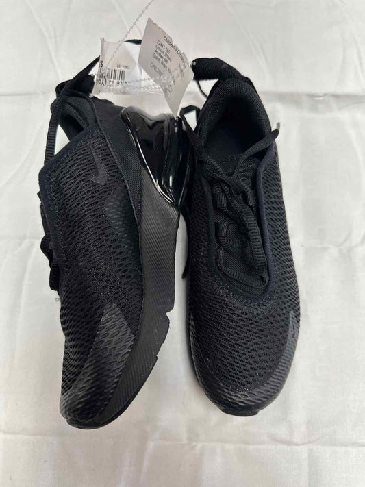 Jordan (B) Black Youth Shoe Size 13 (Youth) Boys Casual Shoes