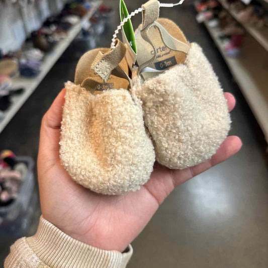 Carters (C) White Infant Shoe Size 3 (Infant) Girls Casual Shoes