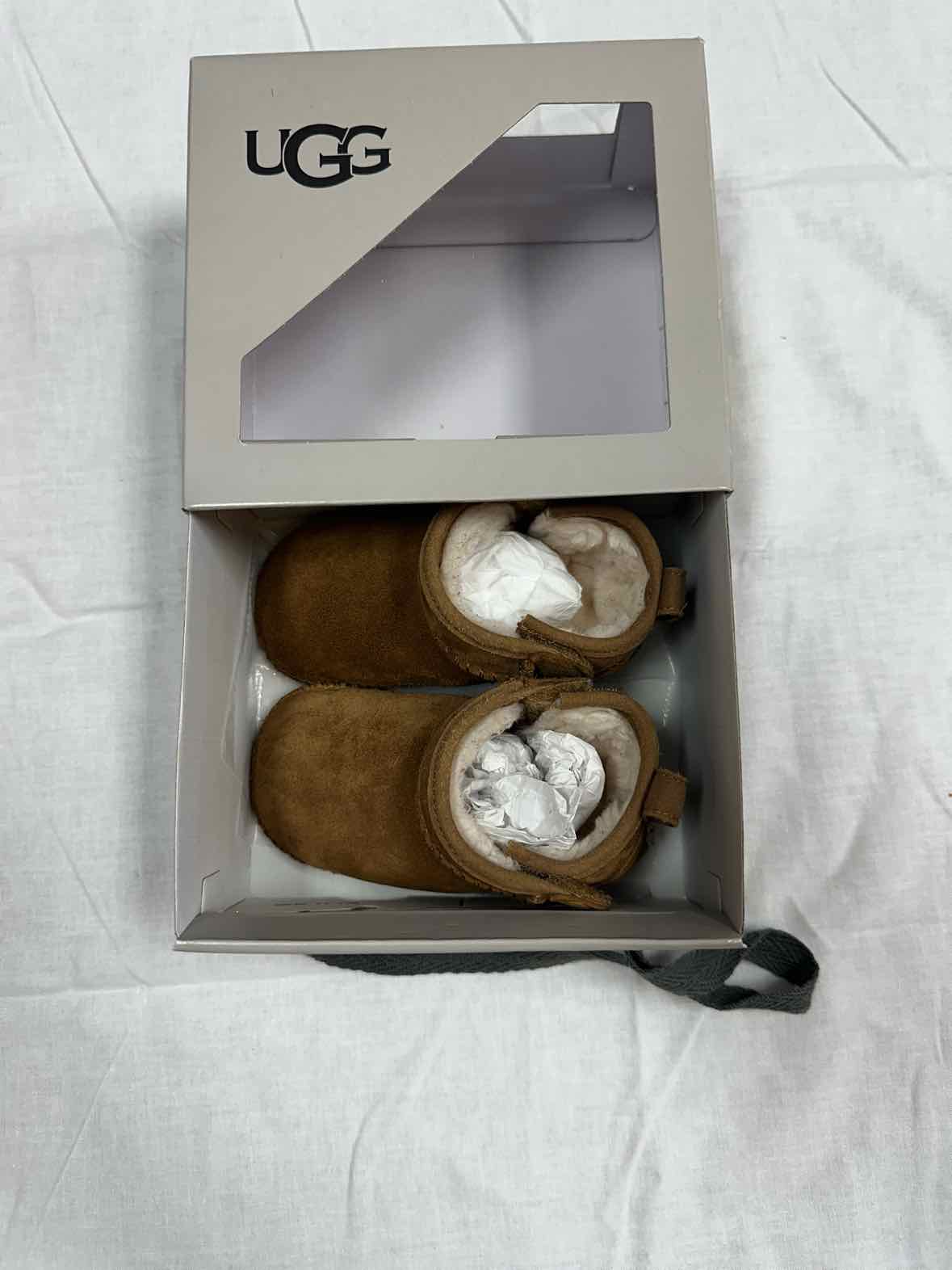 Ugg (AA) Brown Toddler Shoe Size 4.5 (Toddler) Girls FashionBoots