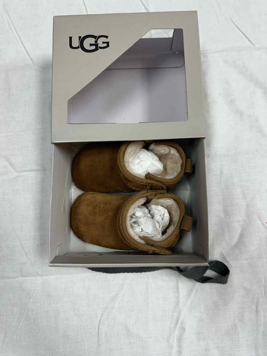 Ugg (AA) Brown Toddler Shoe Size 4.5 (Toddler) Girls FashionBoots