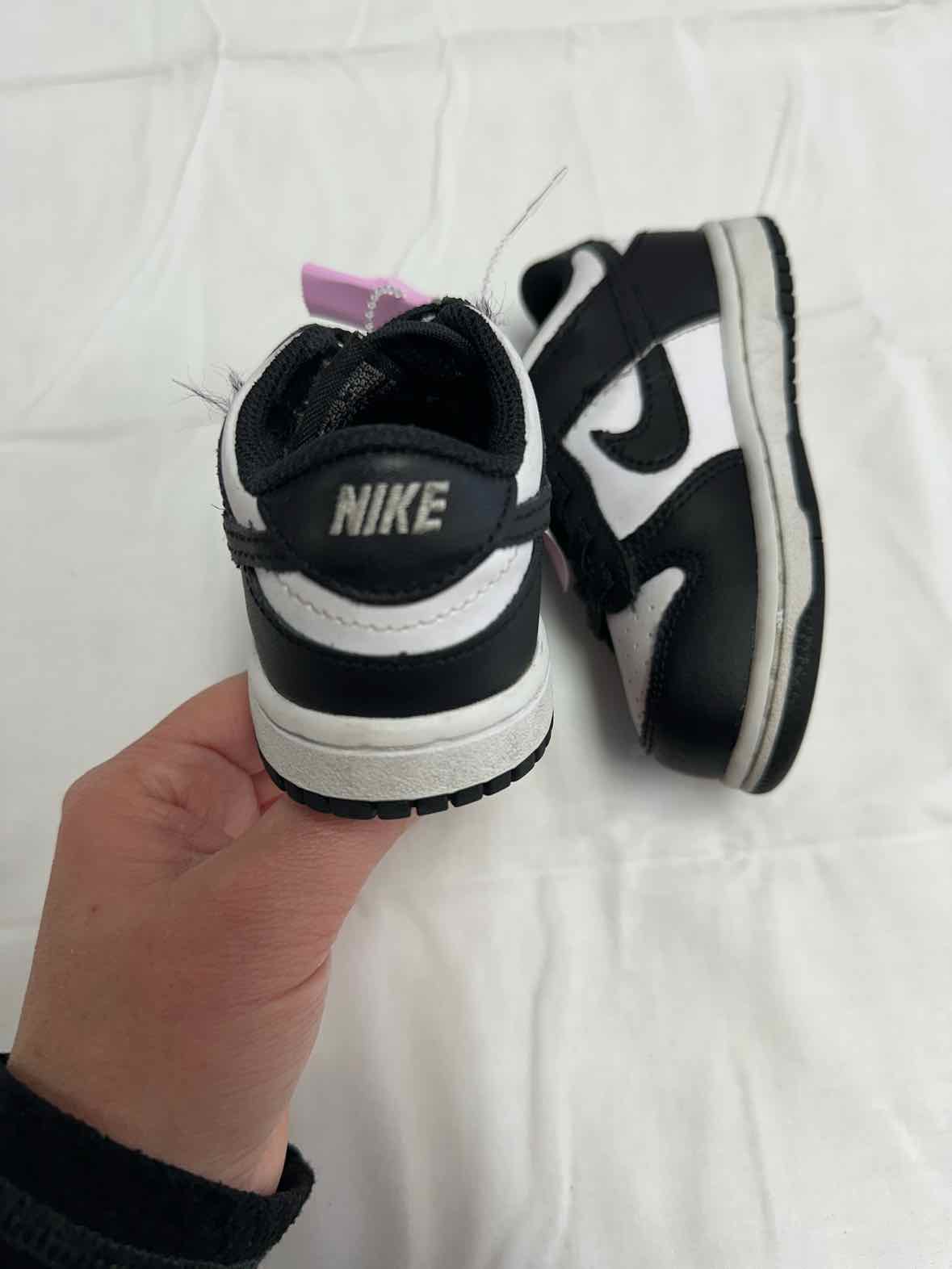 Nike (B) Black Toddler Shoe Size 7 (Toddler) Girls Casual Shoes