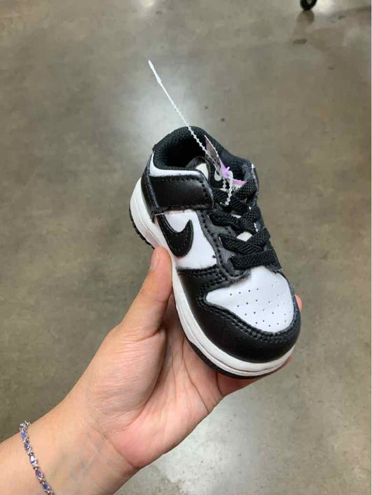 Nike (B) Black Toddler Shoe Size 5 (Toddler) Boys Casual Shoes