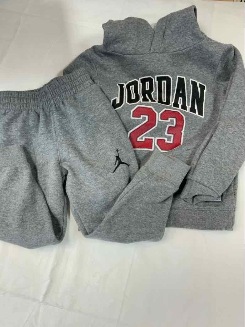 Jordan (B) Grey Toddler Size 4 Boys 2PCCasual