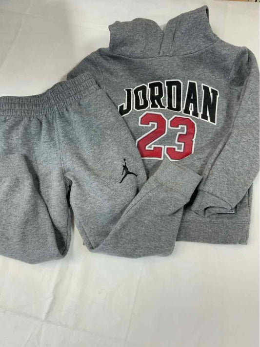 Jordan (B) Grey Toddler Size 4 Boys 2PCCasual