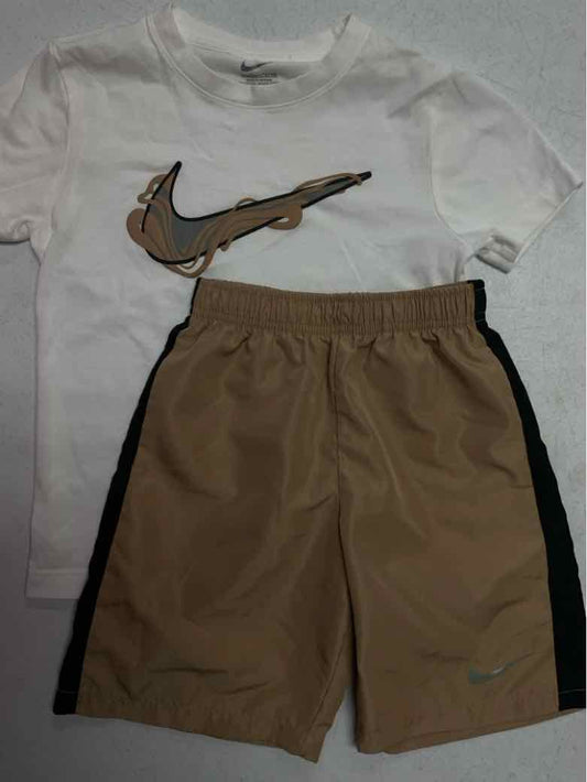 Nike (B) White Youth Size 7 Boys 2PCCasual
