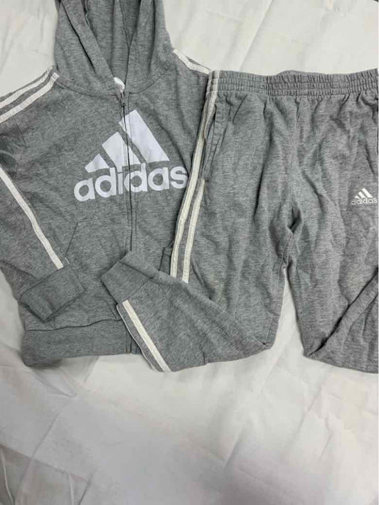 Adidas (B) Gray Youth Size 6 Boys 2PCCasual
