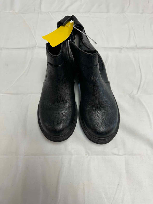 Cat and Jack (D) Black Youth Shoe Size 1 (Youth) Girls FashionBoots