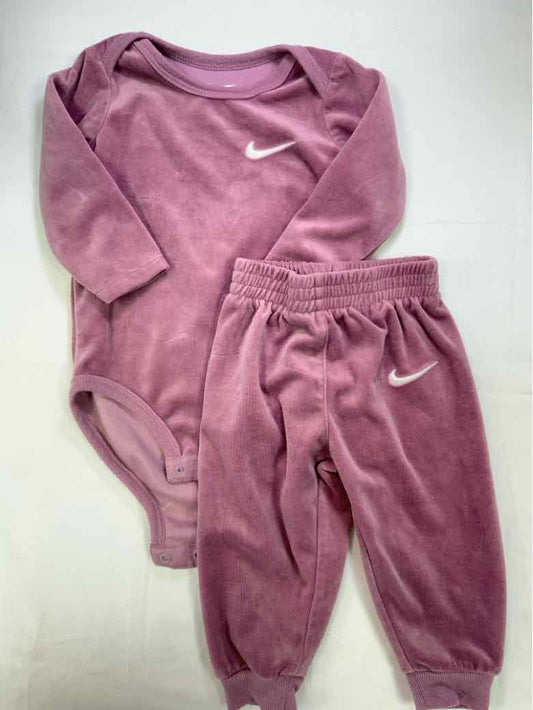 Nike (B) Purple Infant Size 9 MO Girls 2PC Casual