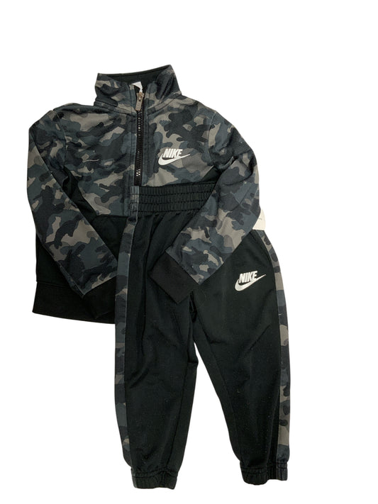 Nike (B) Black Toddler Size 2T Boys 2PCAthleticPantSuit