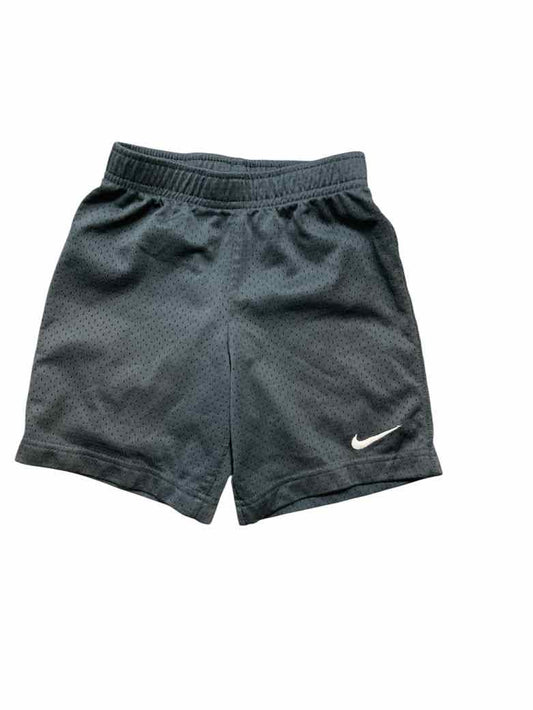 Nike (B) Gray Toddler Size 5 Boys ShortBasic
