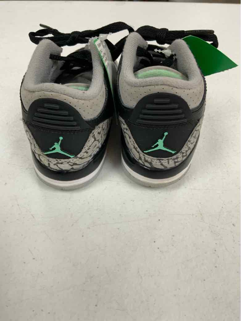 Jordan (B) Gray Youth Shoe Size 11 (Youth) Boys Casual Shoes