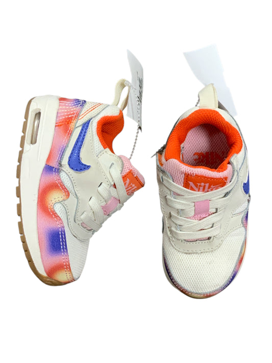 Nike (B) White Toddler Shoe Size 4.5 (Toddler) Girls Athletic Shoes