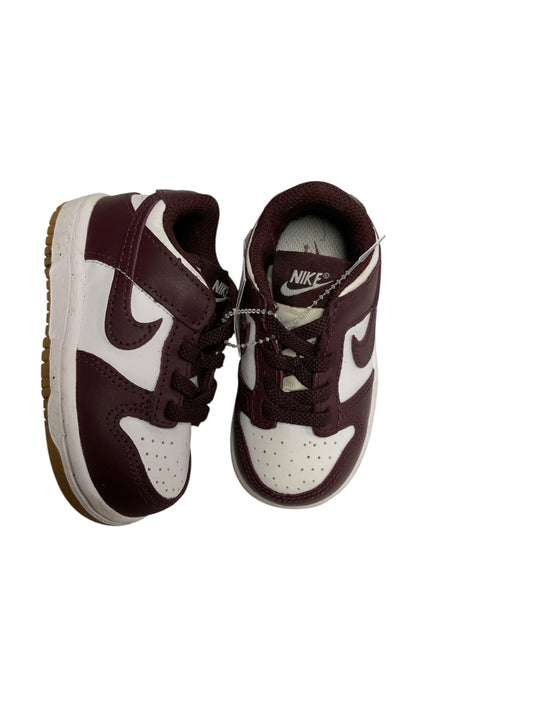 Nike (B) Maroon Toddler Shoe Size 5 (Toddler) Boys Athletic Shoes
