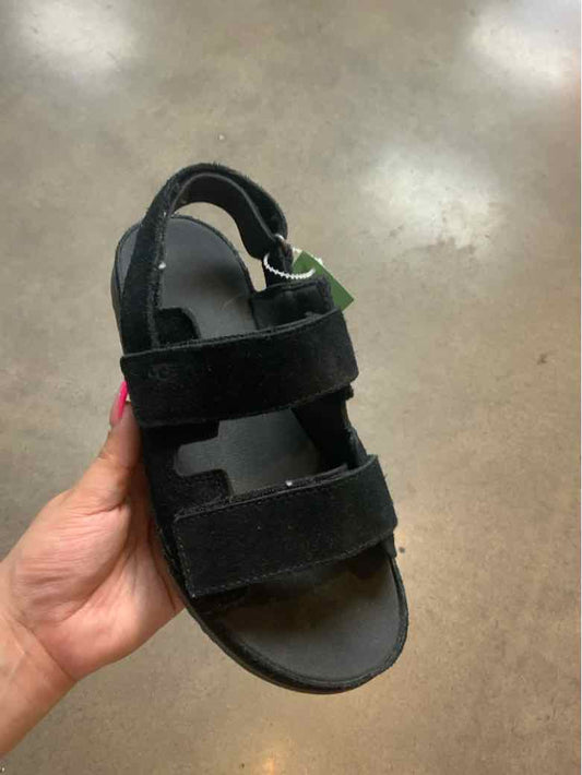 Ugg (AA) Black Youth Shoe Size 4 (Youth) Girls SandalsBasic