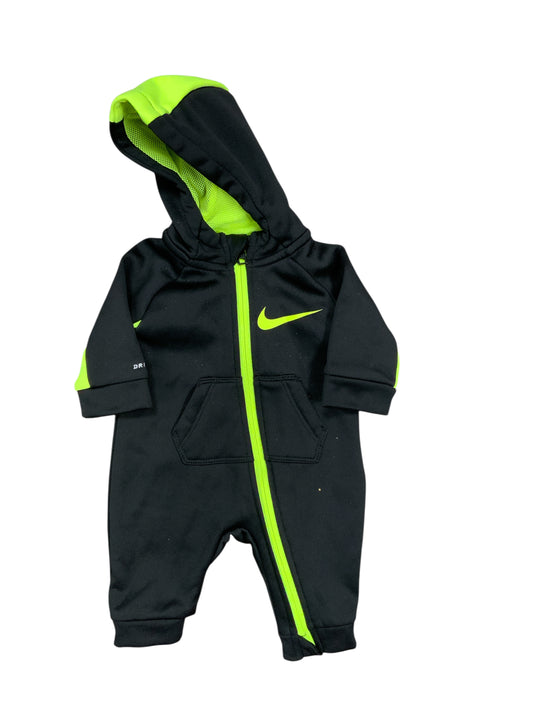 Nike (B) Green Black Infant Size NB Boys 1PC Casual