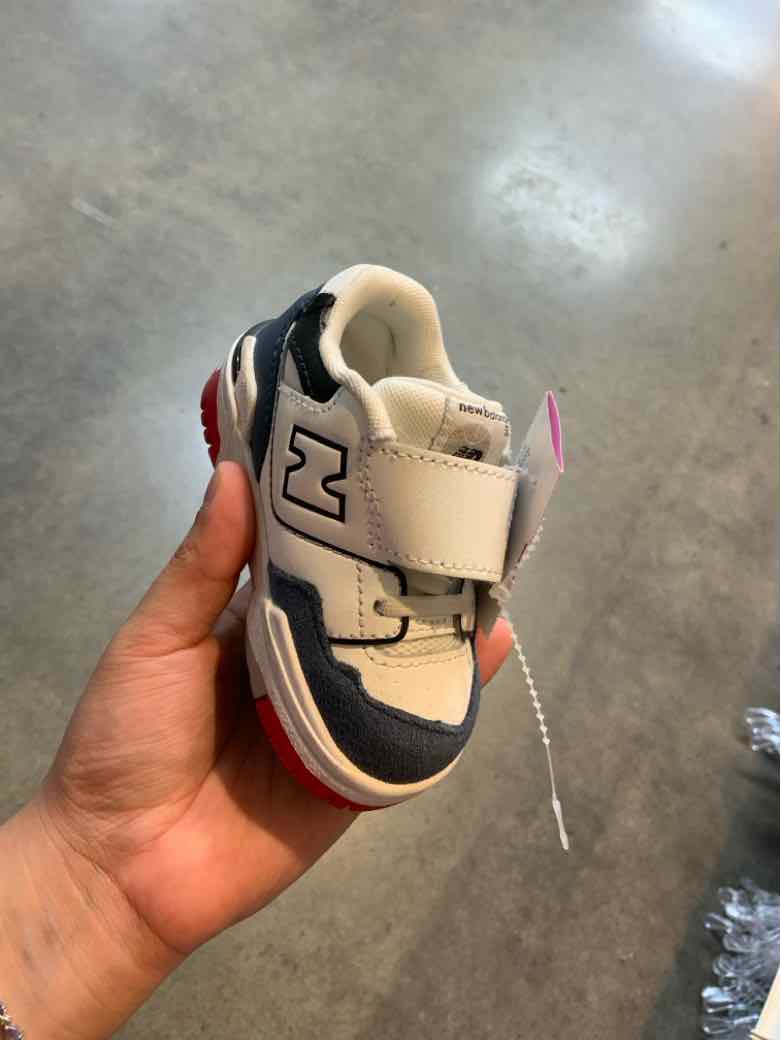 New Balance (B) Blue Toddler Shoe Size 4 (Toddler) Boys Casual Shoes