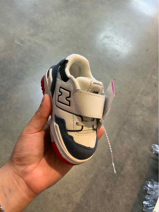 New Balance (B) Blue Toddler Shoe Size 4 (Toddler) Boys Casual Shoes