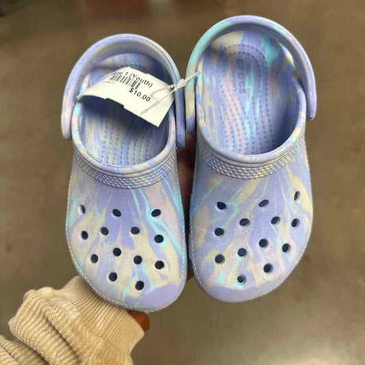 Crocs (B) Blue Youth Shoe Size 1 (Youth) Girls Casual Shoes