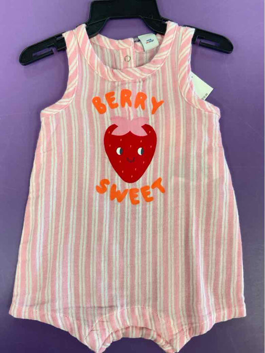 Old Navy (C) Pink Infant Size 3 MO Girls 1PC Casual