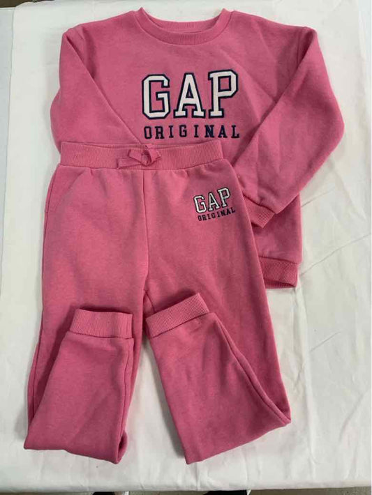 Gap (B) Pink Toddler Size 5 Girls 2PCCasual