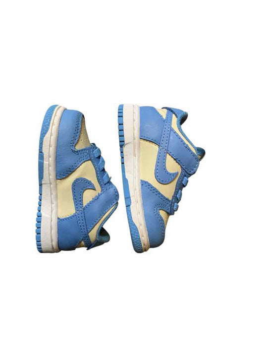 Nike (B) Blue Toddler Shoe Size 4 (Toddler) Girls Athletic Shoes