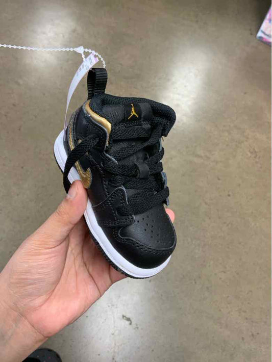 Jordan (B) Black Toddler Shoe Size 4 (Toddler) Boys Casual Shoes