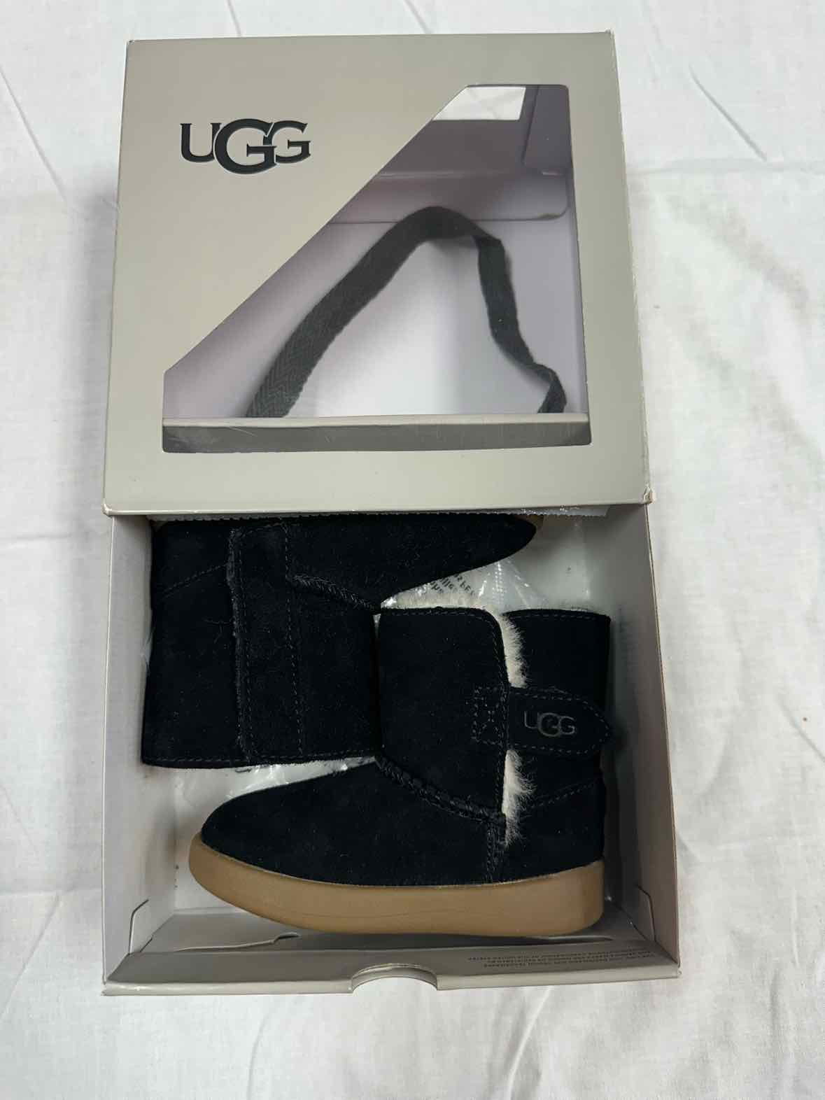 Ugg (AA) Black Toddler Shoe Size 4.5 (Toddler) Girls FashionBoots